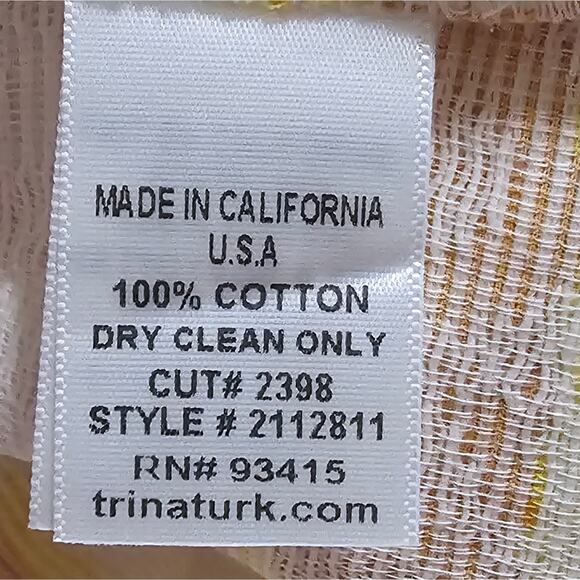 Trina Turk‎ Striped Shorts White Yellow Orange Casual Summer Women's Size 0 - Picture 7 of 8